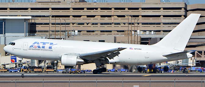 Air Transport International Boeing 767-291 N791AX, Phoenix Sky Harbor, January 24, 2016